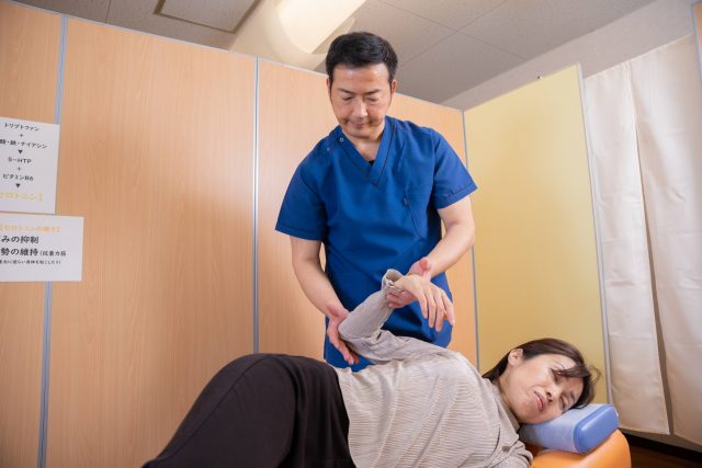 Dr.整体 天白での背中の痛み「ぎっくり背中」に対するアプローチの写真