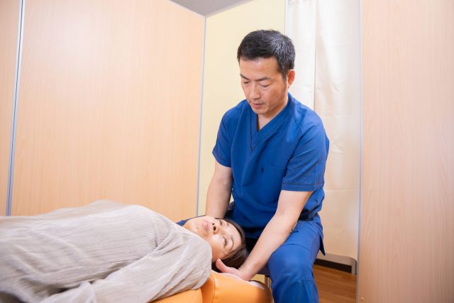 めまい改善整体の骨盤調整